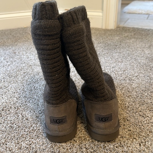UGG Sweater Boots, EUC, Mushroom Brown, Size 7 - Picture 2 of 8